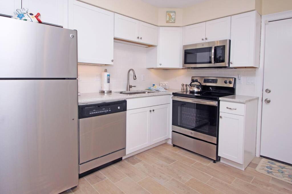 Cute 2 Bedroom, 2 Bath Condo At Folly Field Beach Hilton Head Island Kültér fotó